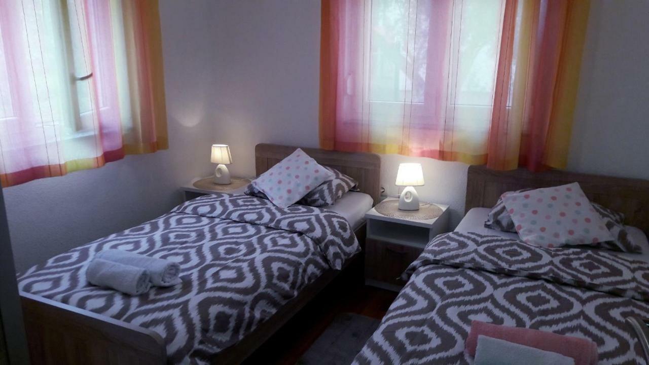 Apartman Dora Sukosan Exterior photo